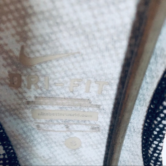 Nike Dri-fit workout tank. Sz small - Picture 5 of 5